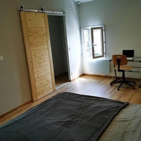 Entier A * 拉克雷奇